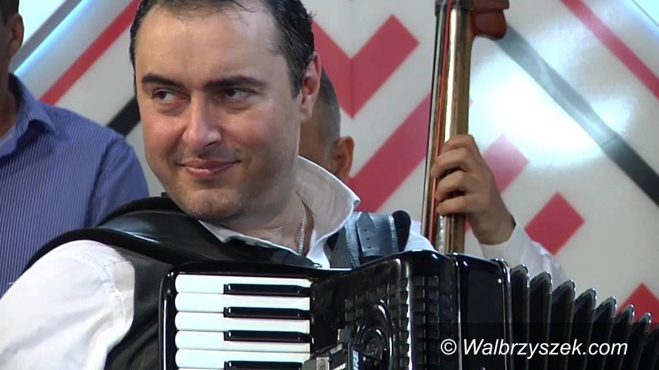 Wałbrzych: Koncert wirtuoza akordeonu w klubie Apropos