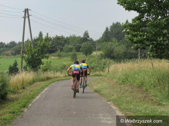 Głuszyca: Finisz trzeciego etapu Sudety MTB Challenge w Głuszycy