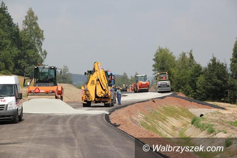 REGION, Czarny Bór: Kończą budowę obwodnicy