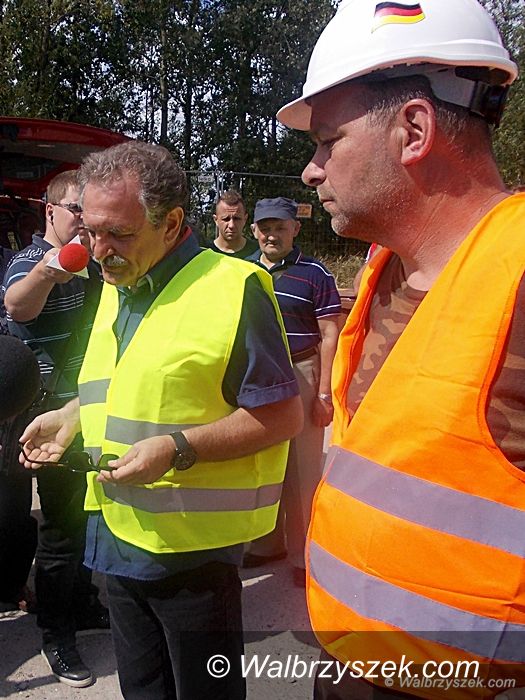 Wałbrzych: Trzeci dzień prac na "65 kilometrze"