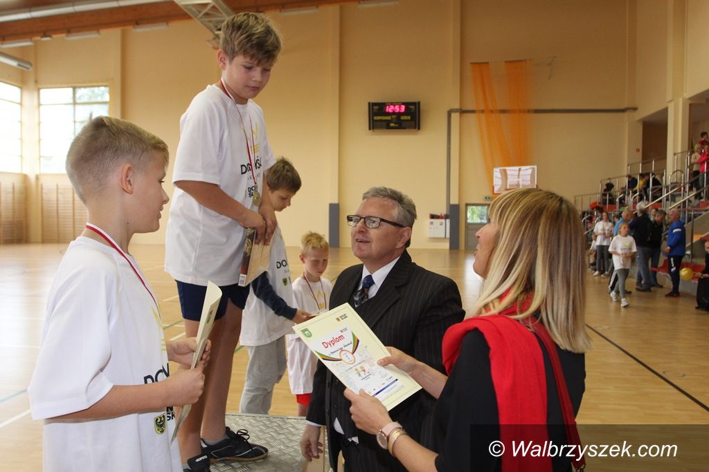 REGION, Szczawno-Zdrój: Szczawno Zdrój wzbogaciło się o piękny obiekt sportowy