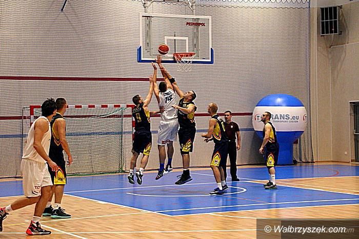 Wrocław: II liga koszykówki: Wygrana cieszy, styl już mniej...