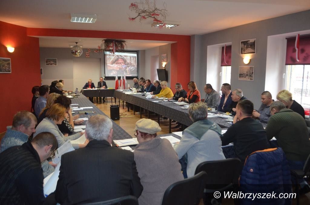 REGION, Walim: Obradowali walimscy radni