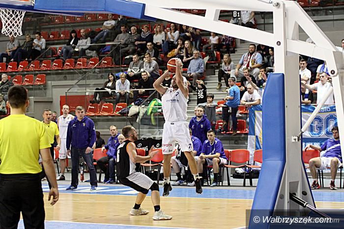 Wrocław: II liga koszykówki: Wykazali swoją wyższość