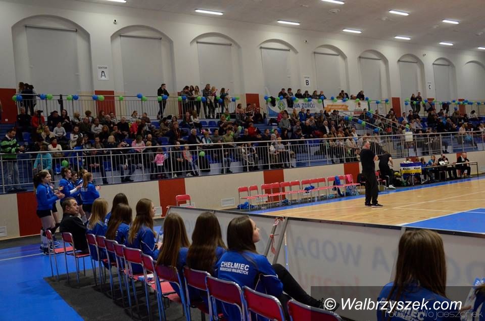 Wałbrzych: III liga siatkówki: Siatkarki Chełmca minimalnie gorsze od wrocławianek