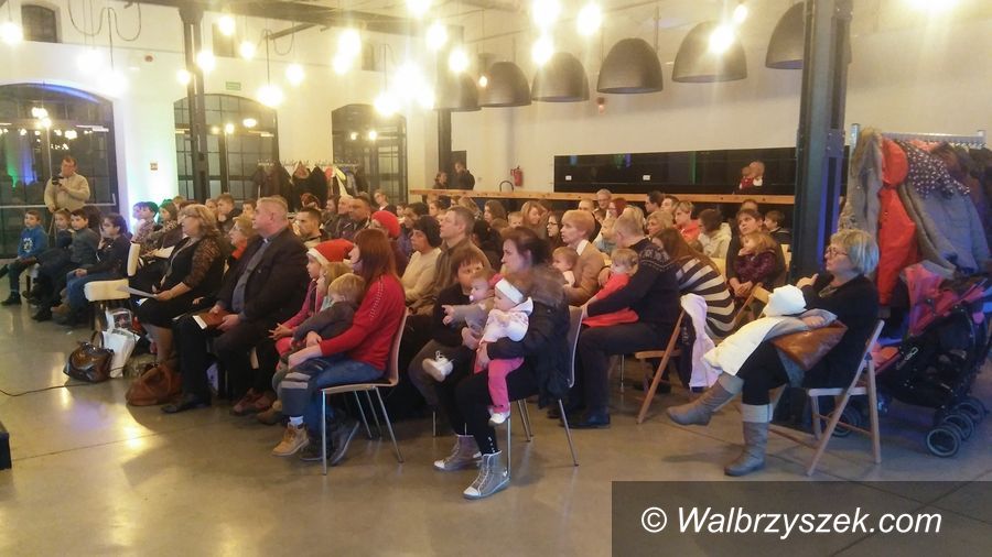 Wałbrzych: Gwiazdkowa Niespodzianka dla najmłodszych