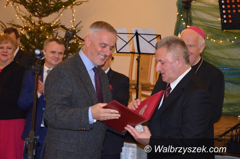 Wałbrzych/Strzegom: Prezydent Szełemej oznaczony tytułem "Zasłużony dla Ziemi Strzegomskiej"