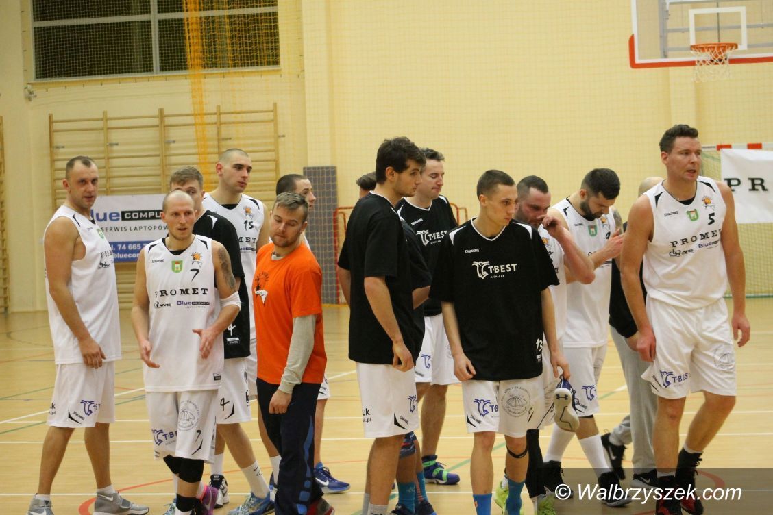 Szczawno-Zdrój: III liga koszykówki: Szczawno minimalnie gorsze od Oleśnicy