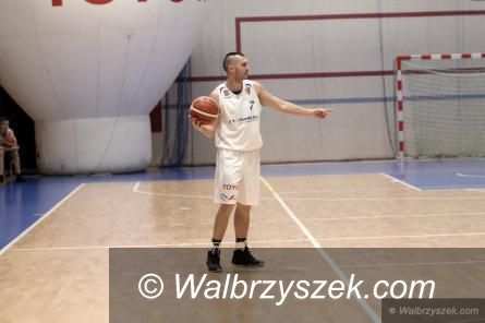 Wałbrzych: II liga koszykówki: Muszkieterowie bez szabel