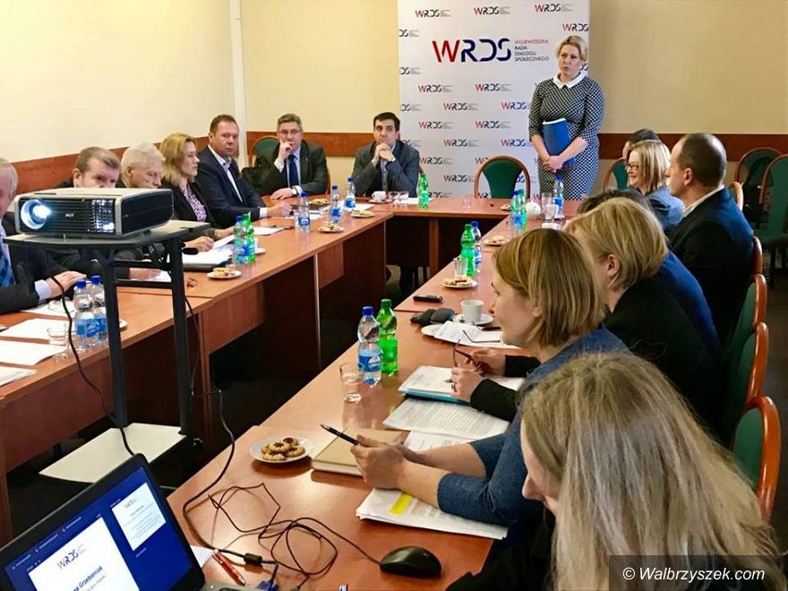 REGION: Ograniczenia w finansowaniu efektywnej aktywizacji osób bezrobotnych