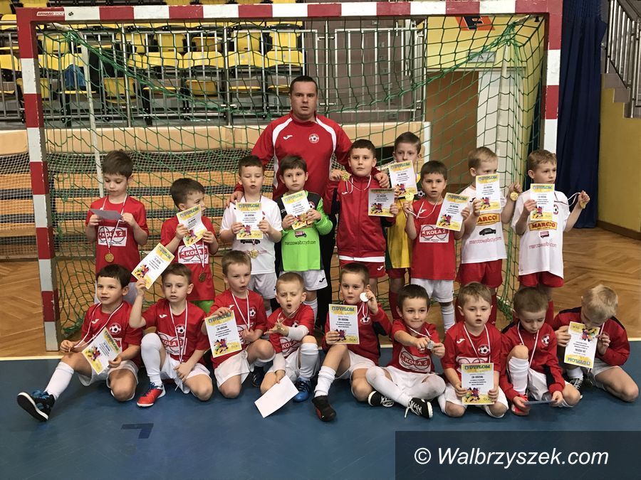 Świebodzice: Wspaniała zabawa młodych piłkarzy