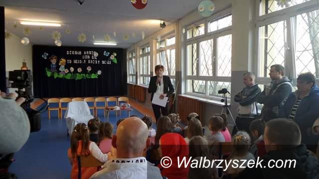 Wałbrzych: Dzień Otwarty w PSP nr 37