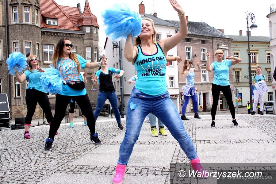 Wałbrzych: Zumba na Niebiesko
