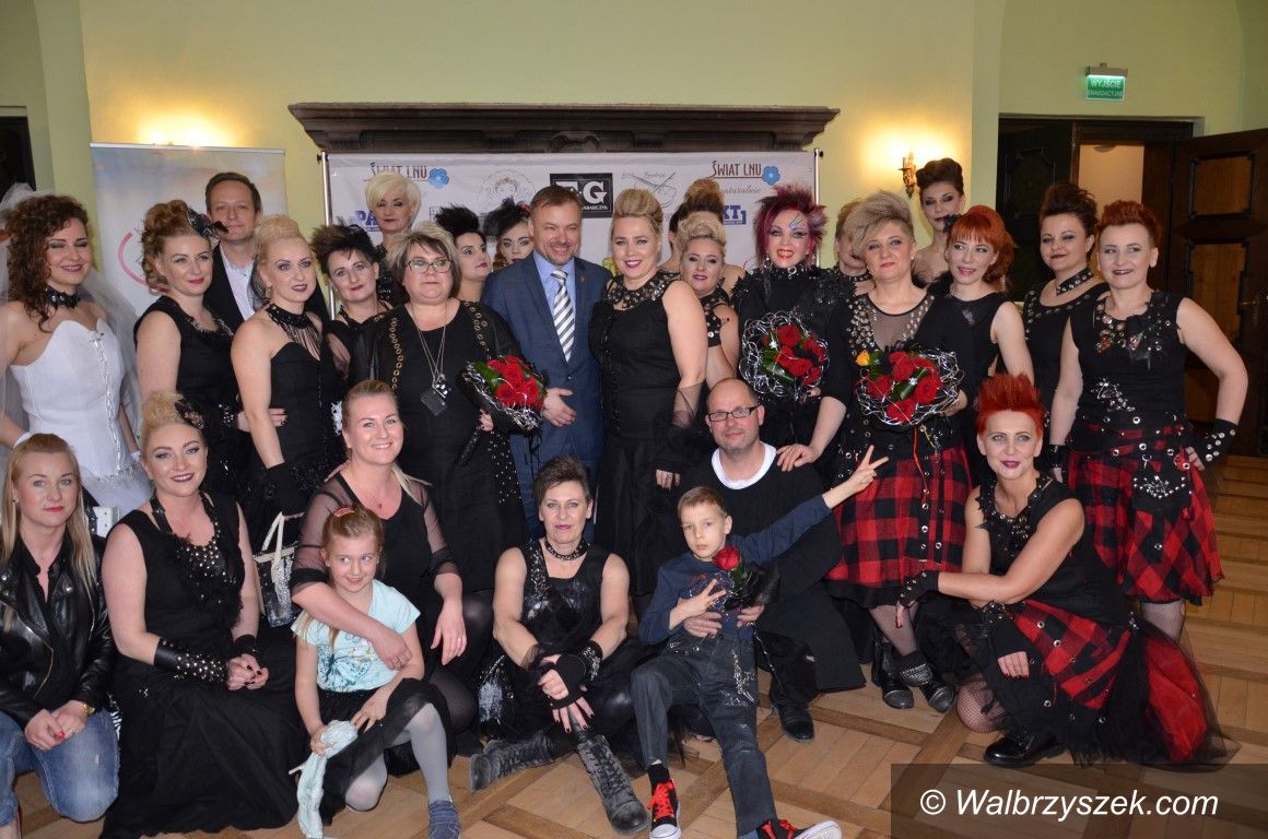 Wałbrzych: Pokaz „Słowiański jedwab – Len w odsłonie gothic&rock”