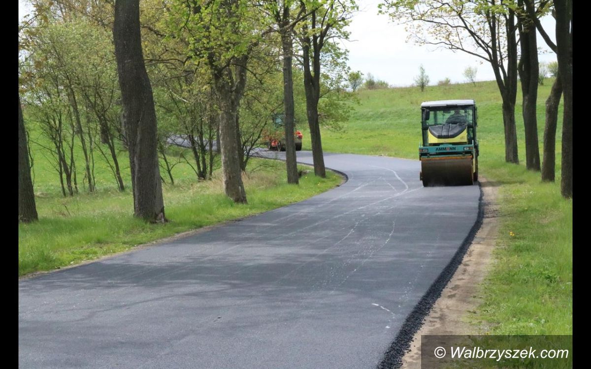 REGION, Stare Bogaczowice: Remontują drogi