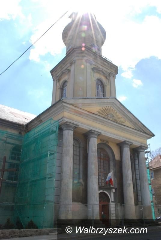 REGION, Głuszyca: Wieża widokowa pięknieje