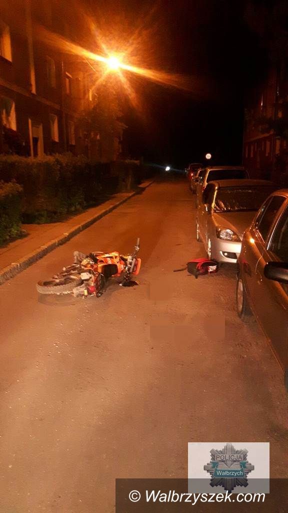 Wałbrzych: Pijany wjechał w zaparkowany samochód