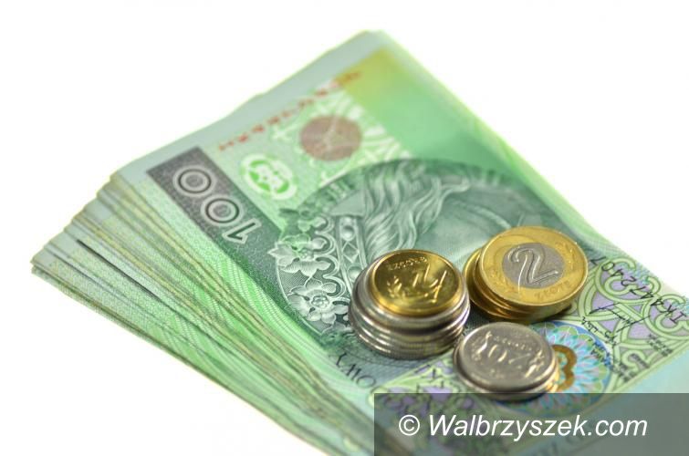 Kraj: Wzrośnie płaca minimalna