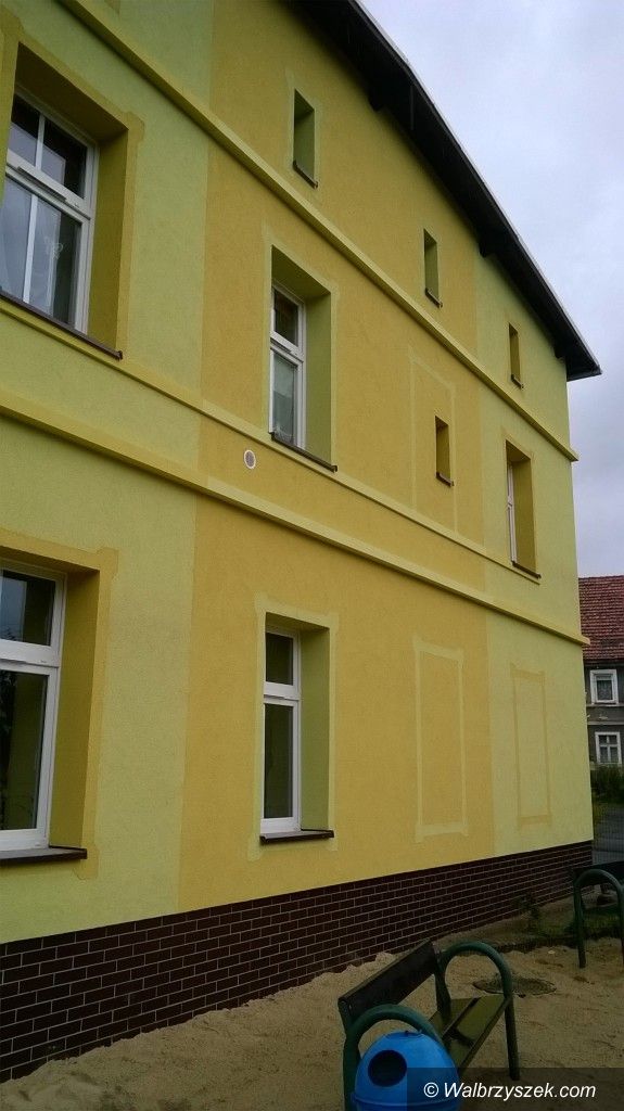 REGION, Dziećmorowice: Wiejski ośrodek kultury coraz ładniejszy