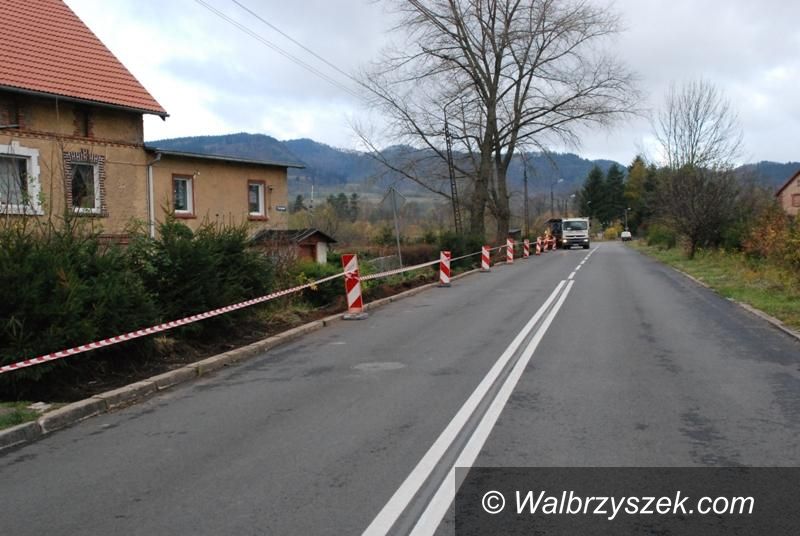 REGION, Głuszyca: Na Kolejowej będzie nowy chodnik