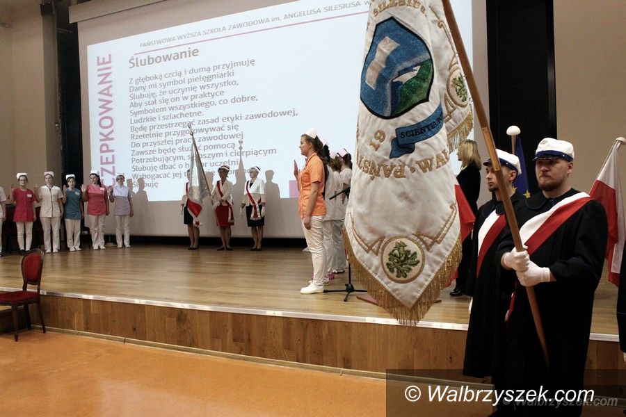 Wałbrzych: Czepkowanie w PWSZ