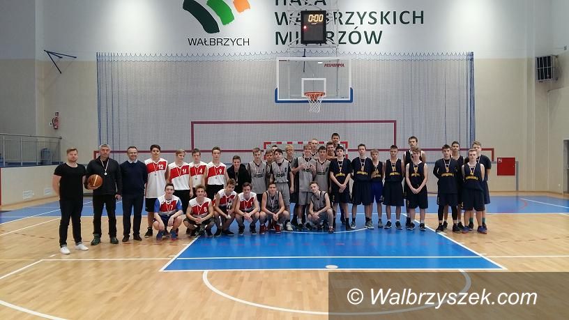 Wałbrzych: Znamy szkolnych mistrzów w koszykówce