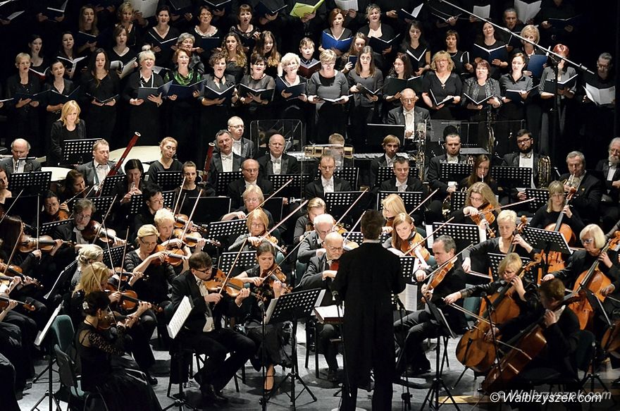 Wałbrzych: Galowy Koncert Sylwestrowy z udziałem Wiesława Ochmana