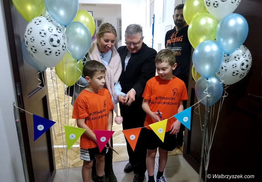 REGION, Szczawno-Zdrój: Zmodernizowana sala gimnastyczna już otwarta