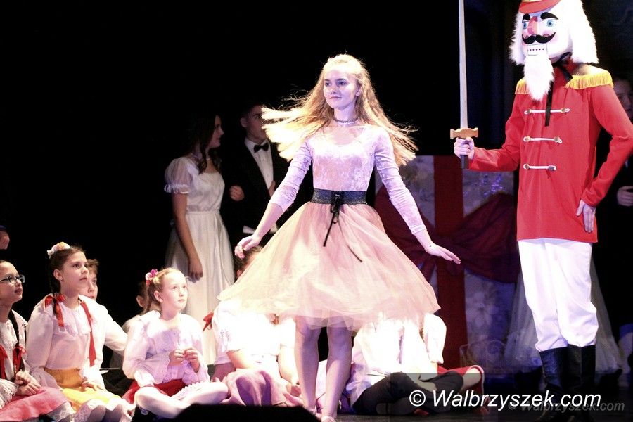 REGION, Szczawno-Zdrój: Uczniowie ZSM wystąpili w Teatrze Zdrojowym