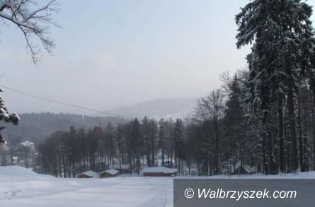 REGION: Będzie wiał silny wiatr i padał śnieg