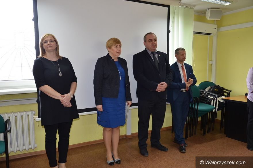 powiat wałbrzyski: Dzień Pracownika Publicznych Służb Zatrudnienia w Powiatowym Urzędzie Pracy
