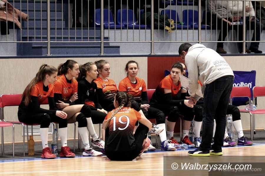 Wałbrzych: III liga siatkówki kobiet: Pewna wygrana siatkarek Chełmca