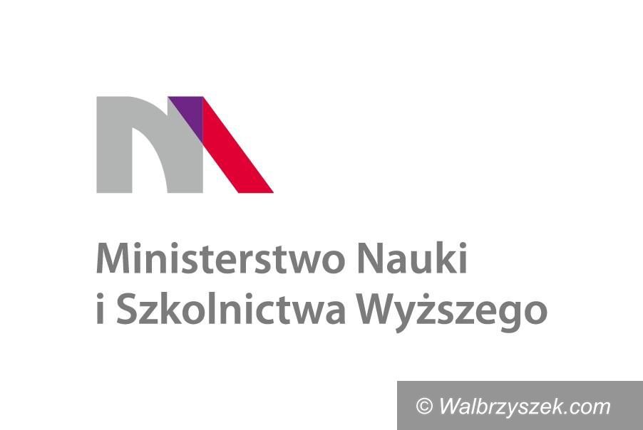 Wałbrzych: Milion złotych dla wałbrzyskiej PWSZ na wsparcie kształcenia praktycznego