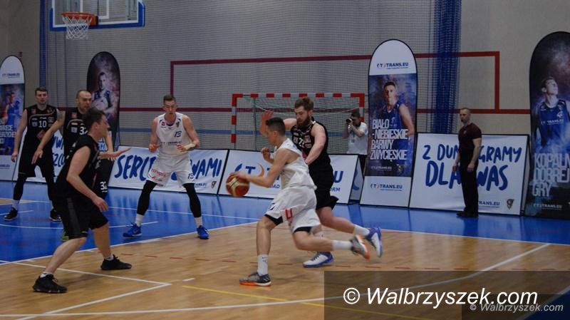 Gniezno: II liga koszykówki mężczyzn: Awans koszykarzy Górnika do kolejnej rundy
