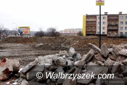 Wałbrzych: Będą budować kolejne parkingi na Podzamczu