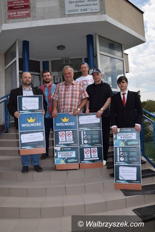 Wałbrzych: Wolność Wałbrzych wysłała PIT–y w kosmos