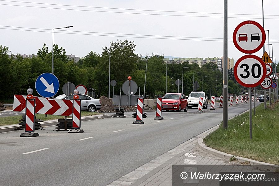 Wałbrzych: Remont de Gaulle' się wydłuży