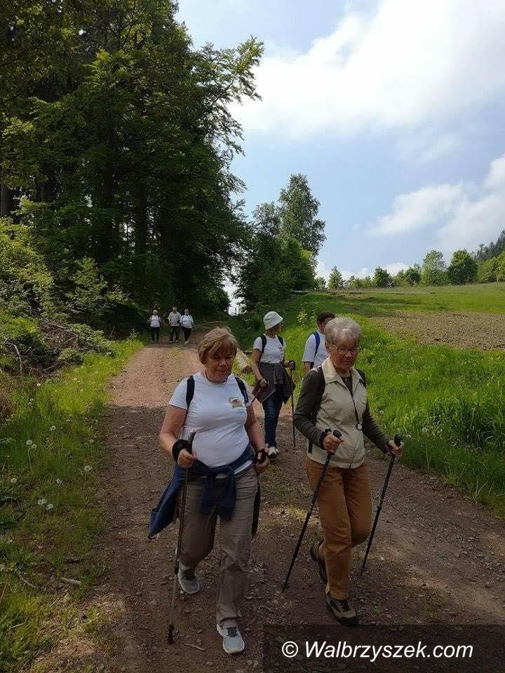 REGION, Głuszyca: Seniorzy z Głuszycy pomaszerowali