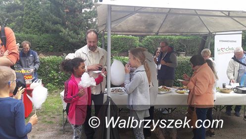 REGION, Szczawno-Zdrój: Mieszkańcy obchodzili święto patrona ulicy Mickiewicza w Szczawnie–Zdroju