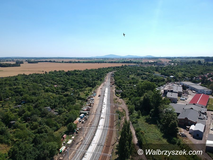 REGION, Świebodzice: Budowa drugiego peronu potrwa do listopada