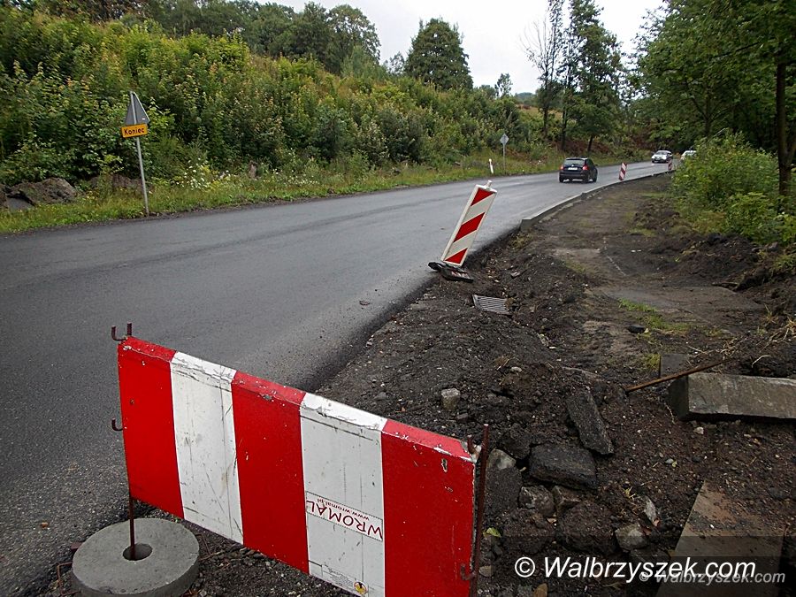 REGION, Jedlina-Zdrój: Droga wojewódzka nr 381 w przebudowie
