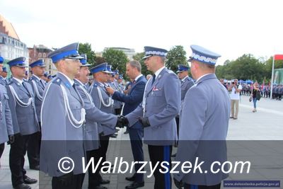 REGION, Głuszyca: Podinsp. Sebastian Sabadach ze srebrnym medalem Prezydenta Rzeczypospolitej Polskiej za długoletnią służbę