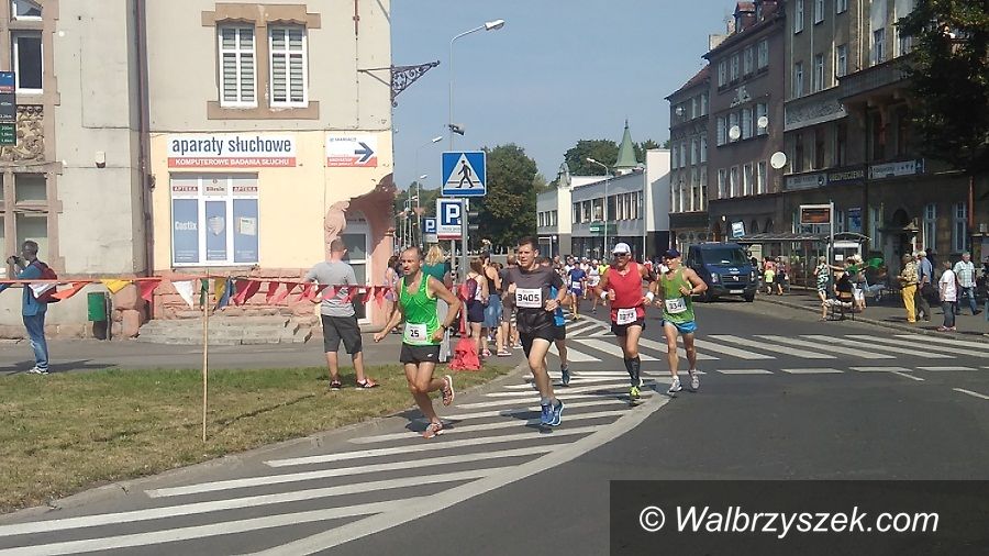 Wałbrzych: Spore emocje w wałbrzyskim półmaratonie