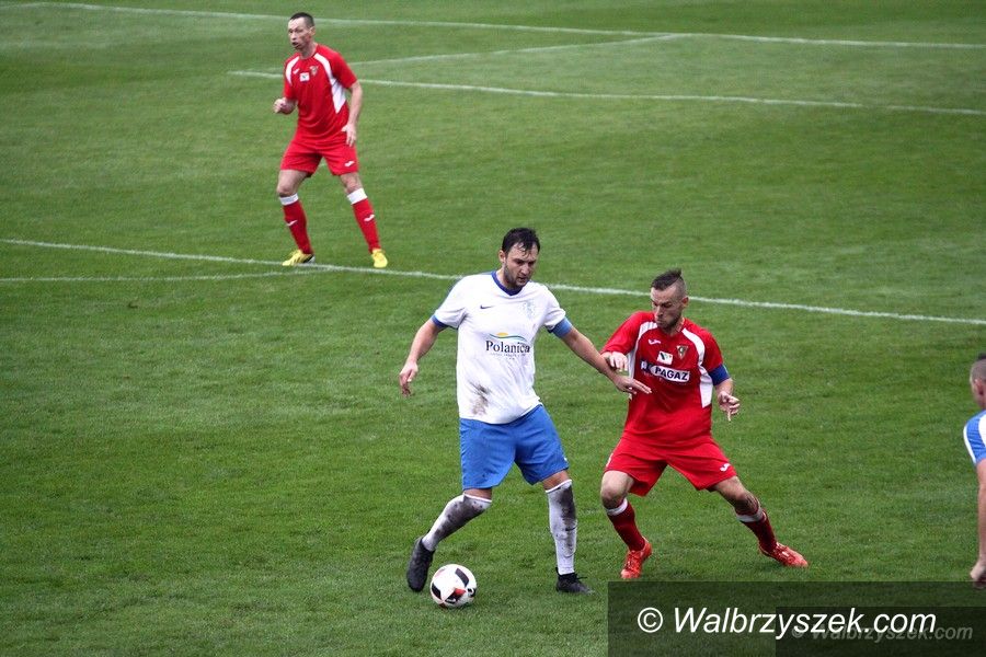 Wałbrzych: IV liga piłkarska (grupa wschód): Bez straty punktów, bez straty gola