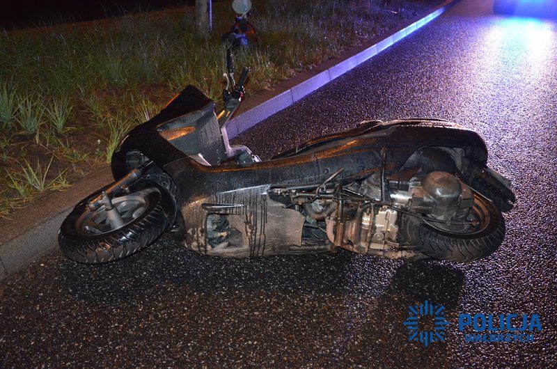 Wałbrzych/Dziećmorowice: 32–latek nie zatrzymał się motocyklem do kontroli drogowej i doprowadził do kolizji z radiowozem