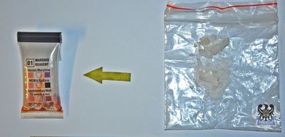 REGION, Głuszyca: Przewoziła samochodem nielegalny tytoń, a w torebce miała ukryte narkotyki