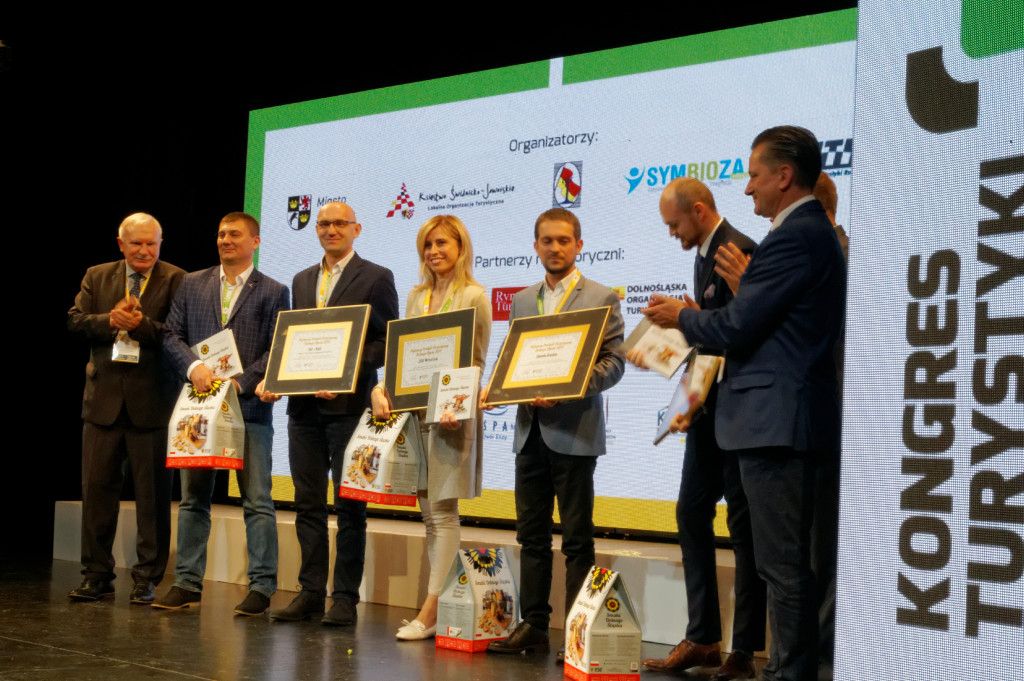 REGION, Zagórze Śl.: Zamek Grodno najlepszym produktem turystycznym na Dolnym Śląsku
