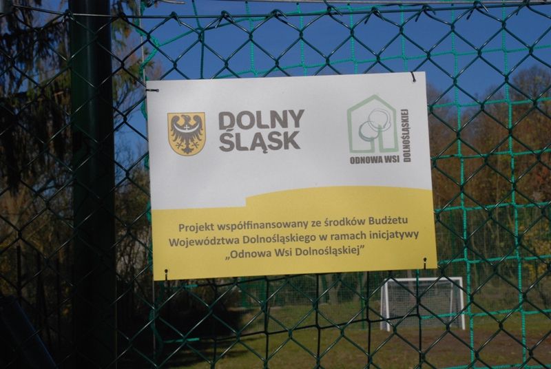 REGION, Głuszyca Górna: Nowe boisko w Głuszycy Górnej