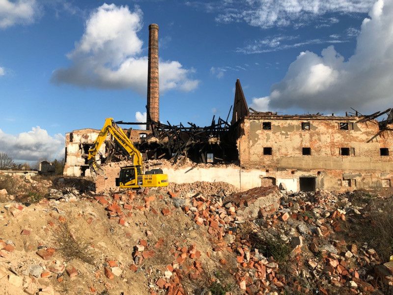 REGION, Świebodzice: Rozpoczęło się wyburzanie pozostałości Sileny