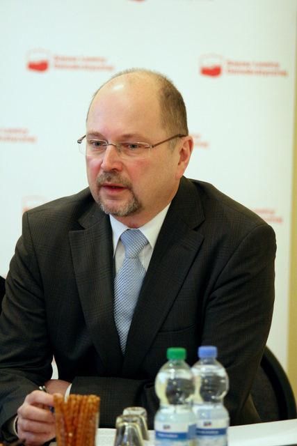 Wałbrzych/REGION: Mirosław Lubiński odpowiada Markowi Sawickiemu...